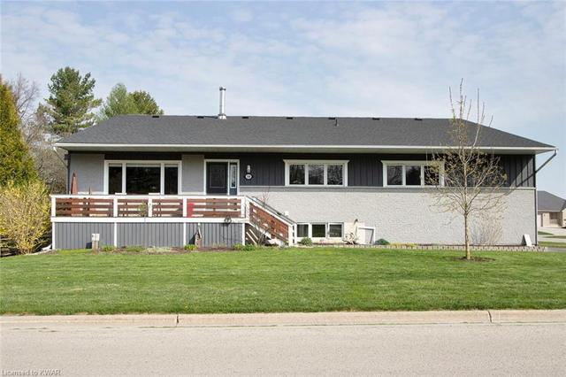 540 Maxey Drive, House detached with 3 bedrooms, 2 bathrooms and 6 parking in Minto ON | Image 1