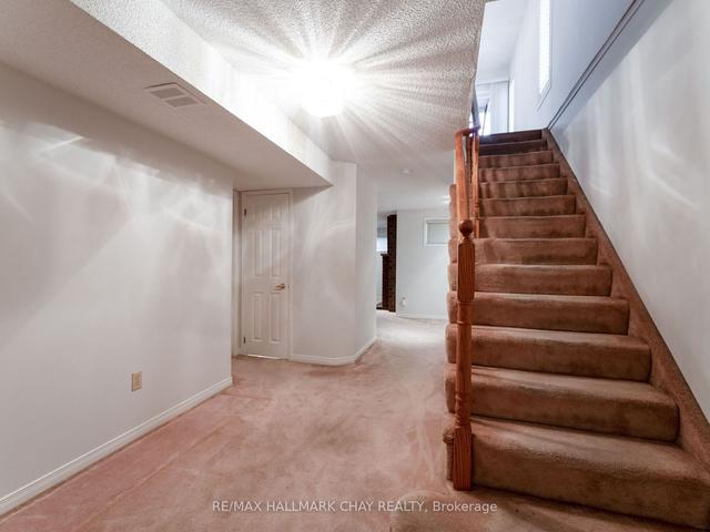 9 Briarwood Dr, Condo with 2 bedrooms, 4 bathrooms and 3 parking in New Tecumseth ON | Image 20