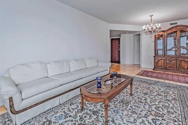 1009 - 2 Covington Rd, Condo with 2 bedrooms, 2 bathrooms and 1 parking in Toronto ON | Image 25