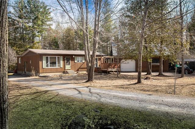 80 Mink Lake Road, House detached with 3 bedrooms, 3 bathrooms and 8 parking in North Algona Wilberforce ON | Image 1