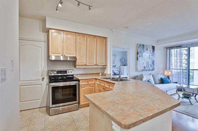 701 - 2 Aberfoyle Cres, Condo with 2 bedrooms, 2 bathrooms and 1 parking in Toronto ON | Image 29