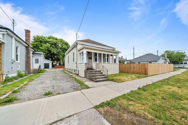 11 Amelia St, House detached with 2 bedrooms, 1 bathrooms and 3 parking in St. Thomas ON | Image 21