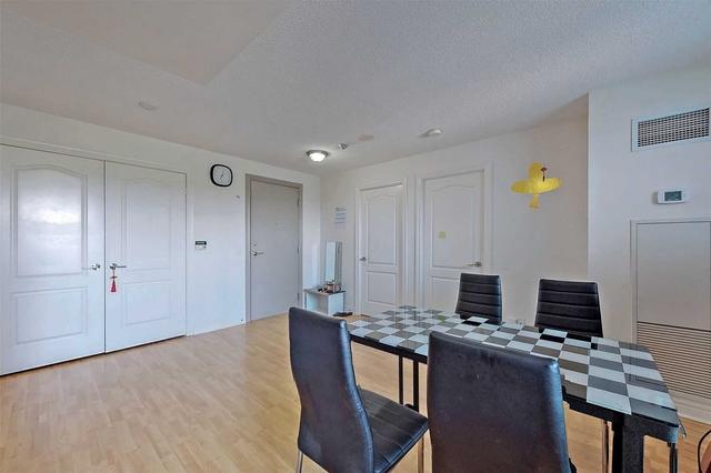 610 - 70 Town Centre Crt, Condo with 1 bedrooms, 1 bathrooms and 1 parking in Toronto ON | Image 5