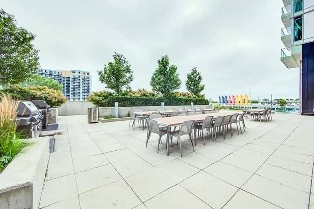 Th01 - 29 Singer Crt, Condo with 2 bedrooms, 3 bathrooms and 1 parking in Toronto ON | Image 15