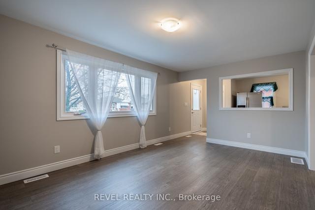 4 East 44th St, House detached with 3 bedrooms, 2 bathrooms and 5 parking in Hamilton ON | Image 36
