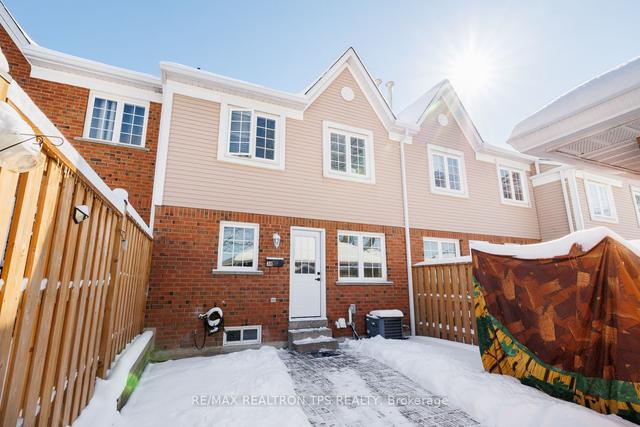38 - 10 Bassett Blvd, Townhouse with 3 bedrooms, 3 bathrooms and 2 parking in Whitby ON | Image 19