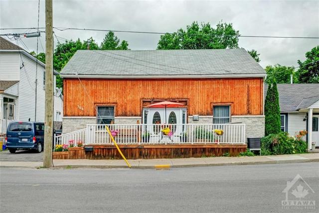 153 William Street, Home with 3 bedrooms, 2 bathrooms and 2 parking in Carleton Place ON | Image 1