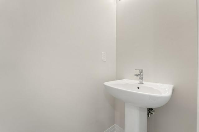 20 - 715 Lawrence Ave W, Townhouse with 2 bedrooms, 2 bathrooms and 0 parking in Toronto ON | Image 5