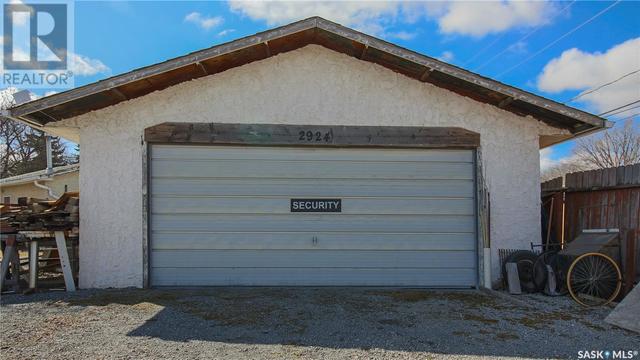 2924 3rd Avenue N, House detached with 3 bedrooms, 2 bathrooms and null parking in Regina SK | Image 47