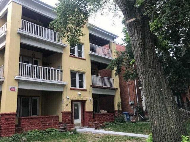 a - 25 West Ave S, Condo with 1 bedrooms, 1 bathrooms and 1 parking in Hamilton ON | Card Image