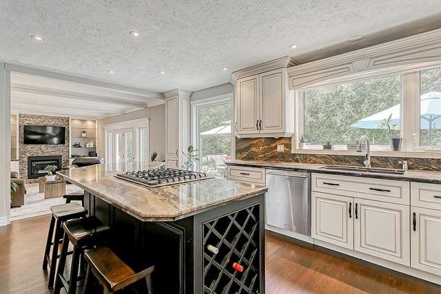 2124 Agincourt Cres, House detached with 4 bedrooms, 3 bathrooms and 6 parking in Burlington ON | Image 9