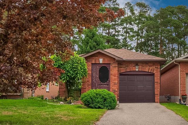 67 Kate Aitken Cres, House detached with 2 bedrooms, 2 bathrooms and 3 parking in New Tecumseth ON | Image 1