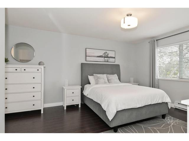 13435 61a Avenue, House detached with 4 bedrooms, 3 bathrooms and 4 parking in Surrey BC | Image 14