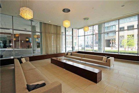 sph203 - 112 George St, Condo with 2 bedrooms, 2 bathrooms and 2 parking in Toronto ON | Image 2