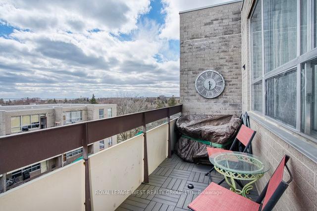 ph1 - 3621 Lake Shore Blvd W, Condo with 3 bedrooms, 1 bathrooms and 1 parking in Toronto ON | Image 17