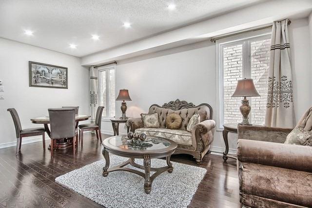 80 Monkton Circ, House detached with 4 bedrooms, 4 bathrooms and 4 parking in Brampton ON | Image 3