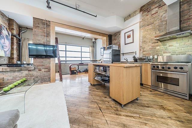 3 - 189 Queen St E, Condo with 1 bedrooms, 2 bathrooms and 1 parking in Toronto ON | Image 4