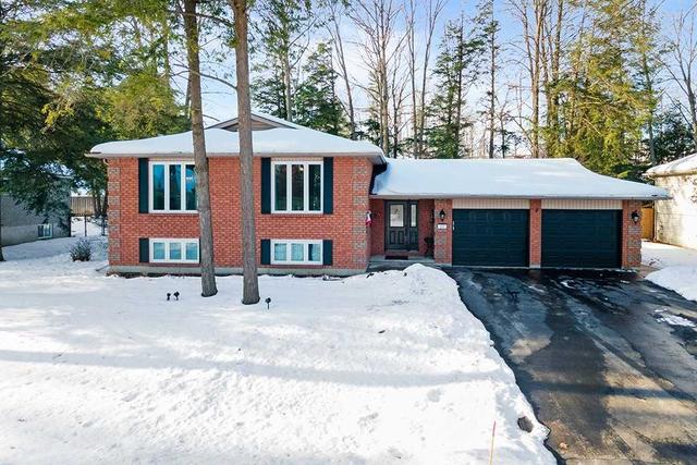 20 Downer Cres, House detached with 3 bedrooms, 3 bathrooms and 6 parking in Wasaga Beach ON | Card Image