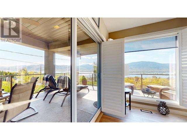 3033 37th Street Street, House detached with 4 bedrooms, 2 bathrooms and 2 parking in Okanagan Similkameen A BC | Image 22