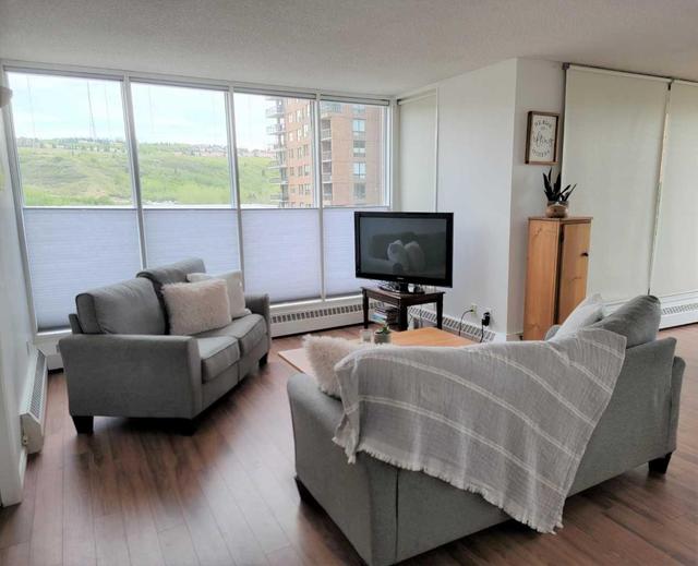 602 - 145 Point Drive Nw, Condo with 2 bedrooms, 1 bathrooms and 1 parking in Calgary AB | Image 4