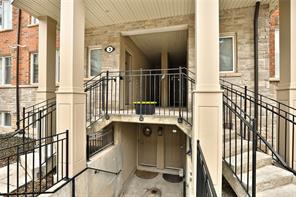 304 - 2420 Baronwood Dr, Townhouse with 2 bedrooms, 3 bathrooms and 2 parking in Oakville ON | Image 3