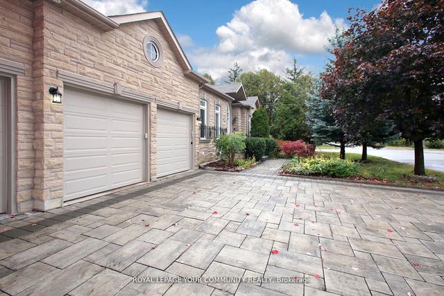 190 Lawrence Ave, House detached with 3 bedrooms, 5 bathrooms and 7 parking in Richmond Hill ON | Image 30