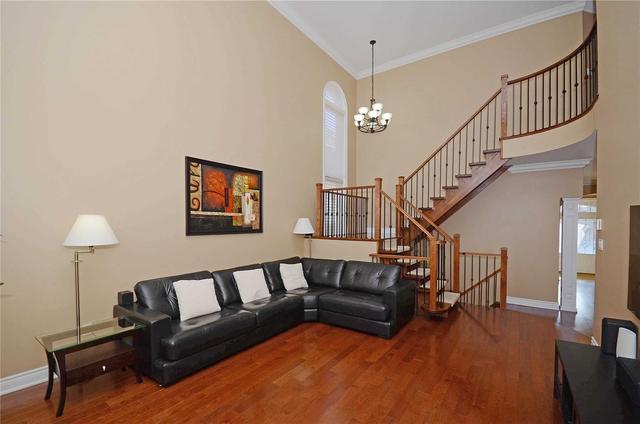 2484 Rideau Dr, House detached with 4 bedrooms, 4 bathrooms and 4 parking in Oakville ON | Image 6