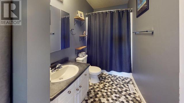 8728 81a Street, House detached with 3 bedrooms, 1 bathrooms and null parking in Fort St. John BC | Image 21