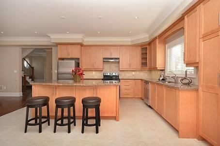 855 Seventh St, House detached with 4 bedrooms, 4 bathrooms and 4 parking in Mississauga ON | Image 2