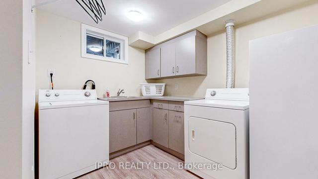 296 Porter St, House semidetached with 3 bedrooms, 2 bathrooms and 3 parking in Oshawa ON | Image 27
