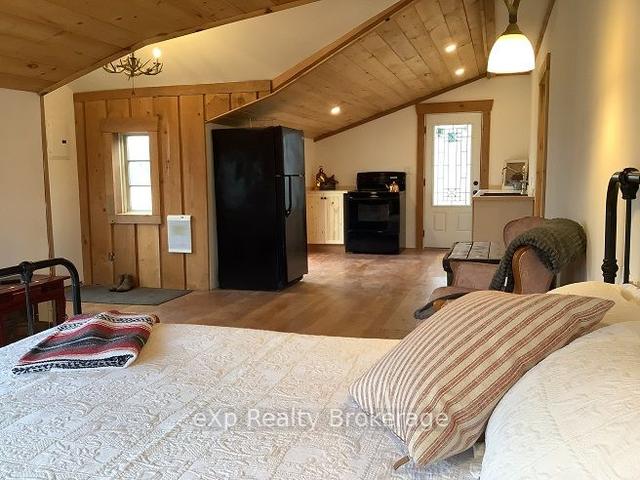 10155 Highway 522, House detached with 3 bedrooms, 1 bathrooms and 8 parking in Parry Sound, Unorganized, Centre Part ON | Image 16