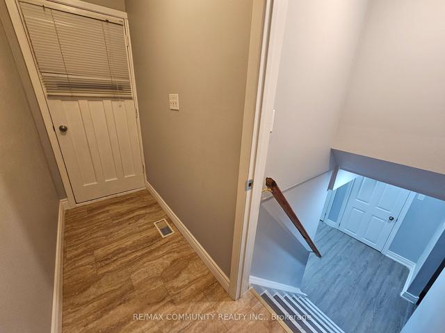 153 Springdale Cres, House detached with 1 bedrooms, 1 bathrooms and 6 parking in Oshawa ON | Image 4