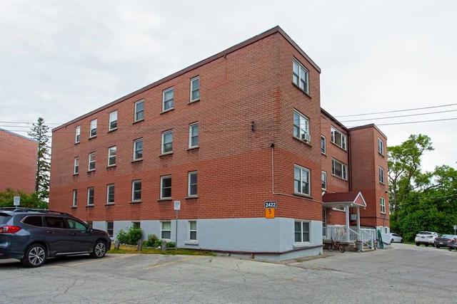 7 - 2422 New St, Condo with 2 bedrooms, 1 bathrooms and 1 parking in Burlington ON | Image 1