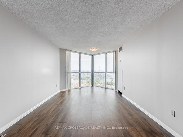 2003 - 7 Concorde Pl, Condo with 1 bedrooms, 1 bathrooms and 1 parking in Toronto ON | Image 8