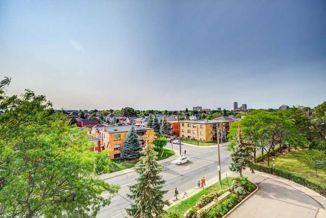 512 - 155 Marlee Ave, Condo with 3 bedrooms, 2 bathrooms and 1 parking in Toronto ON | Image 16