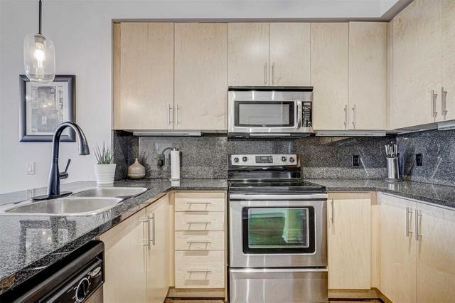 207 - 1 Hurontario St, Condo with 2 bedrooms, 2 bathrooms and 1 parking in Mississauga ON | Image 36