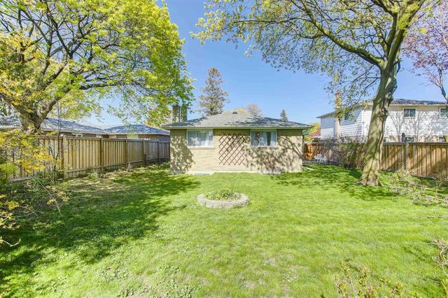 69 Sandrift Sq, House detached with 3 bedrooms, 2 bathrooms and 3 parking in Toronto ON | Image 28