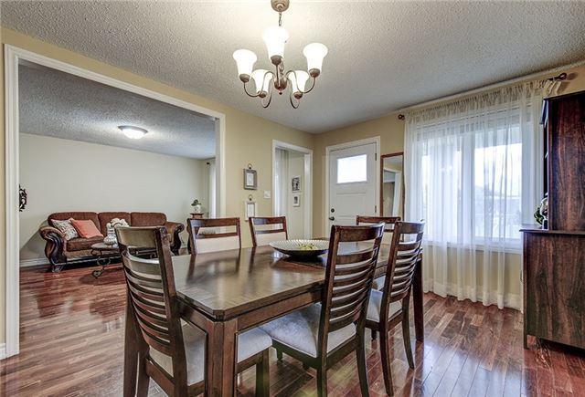 263 Codsell Ave, House detached with 3 bedrooms, 3 bathrooms and 6 parking in Toronto ON | Image 2