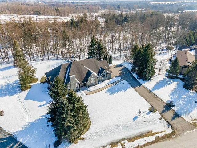 33 Fox Run Dr, House detached with 3 bedrooms, 4 bathrooms and 11 parking in Puslinch ON | Image 8