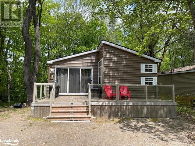 1047 Bonnie Lake Camp Road Unit# 608, House detached with 3 bedrooms, 2 bathrooms and 2 parking in Bracebridge ON | Card Image