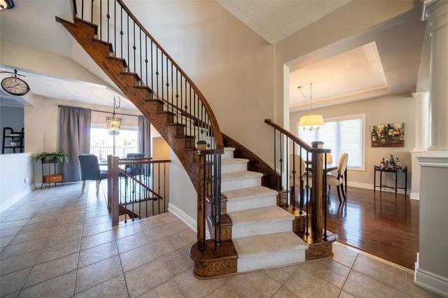 4 Belleville Dr, House detached with 4 bedrooms, 3 bathrooms and 6 parking in Brampton ON | Image 4
