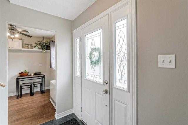 11 Hector Crt, House detached with 3 bedrooms, 2 bathrooms and 2 parking in Brampton ON | Image 12