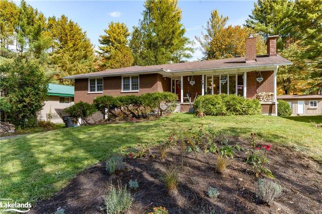 11 Spruce Lane, House detached with 4 bedrooms, 2 bathrooms and 3 parking in Bracebridge ON | Image 36