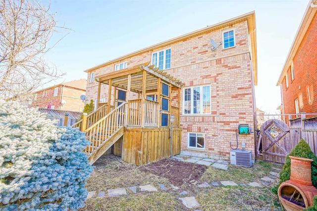 906 Isaac Phillips Way, House semidetached with 3 bedrooms, 3 bathrooms and 3 parking in Newmarket ON | Image 27