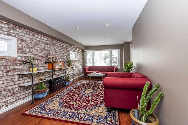 36 David Ave, House detached with 2 bedrooms, 2 bathrooms and 6 parking in Hamilton ON | Image 5