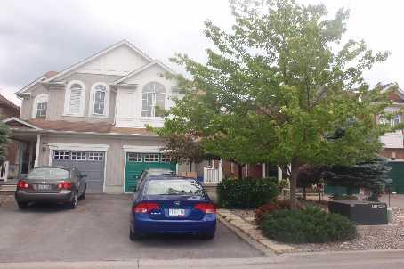 253 Hollandview Tr, House semidetached with 3 bedrooms, 3 bathrooms and 2 parking in Aurora ON | Image 1