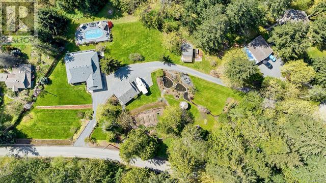 7970 Richards Trail, House detached with 4 bedrooms, 3 bathrooms and 6 parking in North Cowichan BC | Image 2