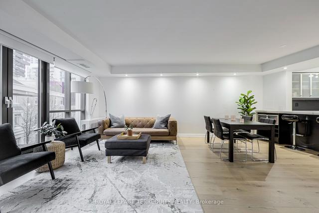 307 - 3 Mcalpine St, Condo with 1 bedrooms, 2 bathrooms and 1 parking in Toronto ON | Image 8