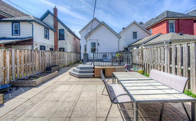 35 Century St, House detached with 3 bedrooms, 2 bathrooms and 0 parking in Hamilton ON | Image 30