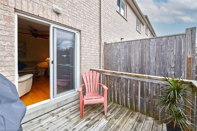 18 Owen Street, House attached with 3 bedrooms, 2 bathrooms and 3 parking in Penetanguishene ON | Image 10